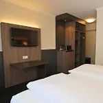格拉夫巴尔顿酒店 3* 埃斯特韦根
