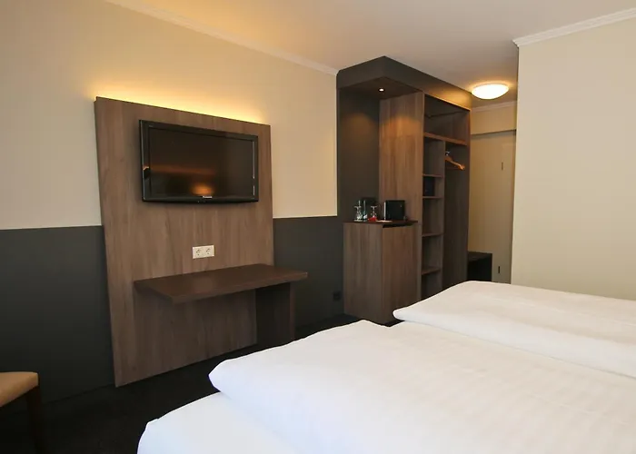 格拉夫巴尔顿酒店 3* 埃斯特韦根