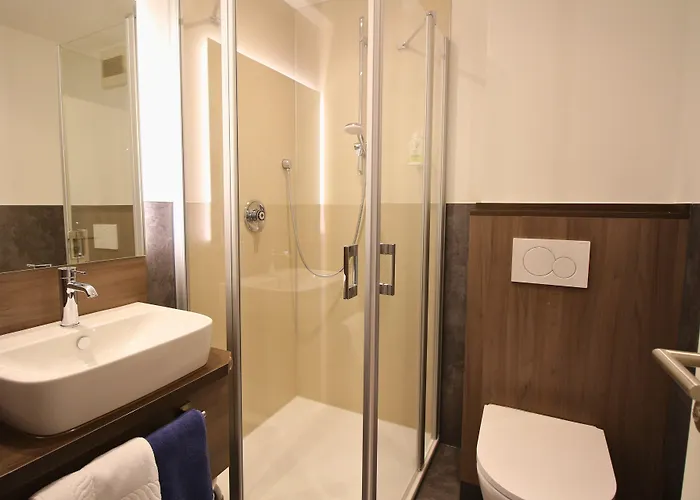 酒店 格拉夫巴尔顿酒店 3*